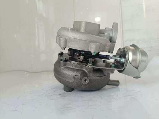 Με πλήρη δοκιμή εξαρτημάτων Νέο Τυροφορέα Αυτοκινήτου OEM Μέρος αριθ. 14411-EB 70C YD25 Πλήρης Τυροφορέας Για Nissan